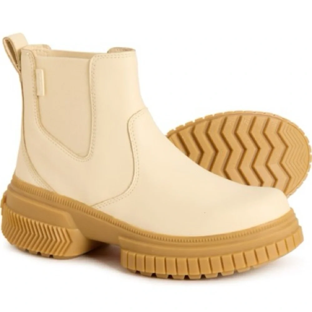 NWT SOREL Ona Ave Chelsea Boots - Waterproof, Leather